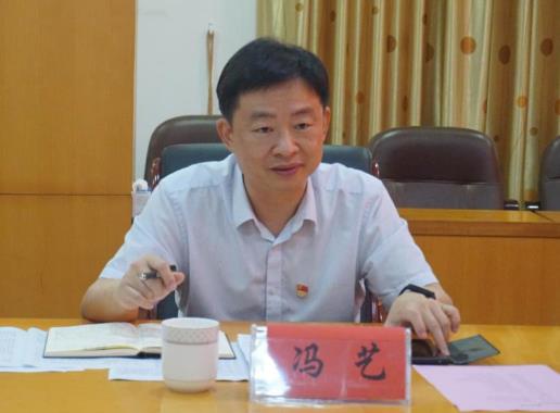 馮藝簡(jiǎn)歷：百色市樂業(yè)縣委書記馮藝，曾任貴港市財(cái)政局局長(zhǎng)、農(nóng)業(yè)農(nóng)村局局長(zhǎng)、覃塘區(qū)委副書記